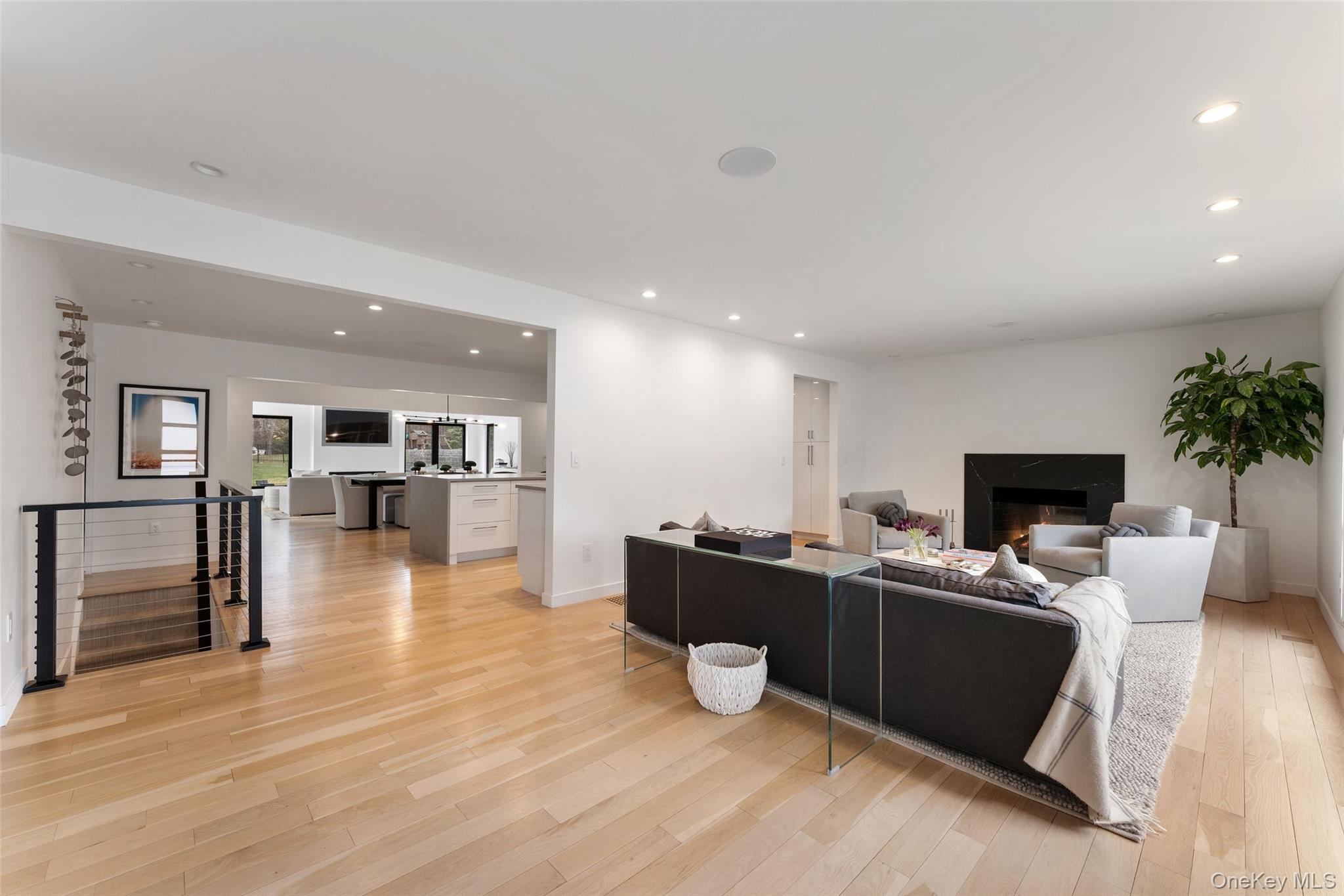 7 Windsong Road Ardsley, NY 10502 - Photo 2 of 30 Formal living room