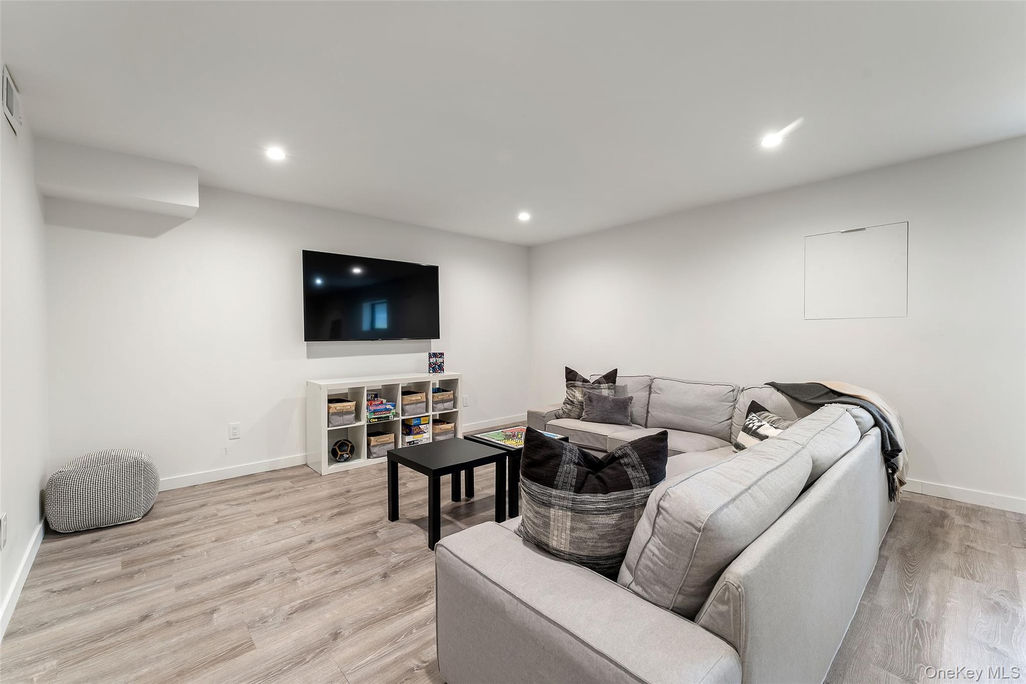 7 Windsong Road Ardsley, NY 10502 - Photo 21 of 30 Lower level den