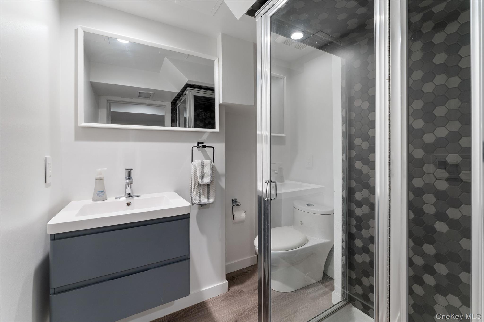 7 Windsong Road Ardsley, NY 10502 - Photo 24 of 30 Lower level full bath