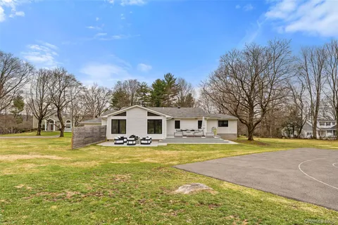 $1,578,000 | 7 Windsong Road, Ardsley, NY 10502