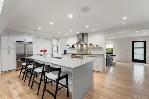 $1,578,000 | 7 Windsong Road, Ardsley, NY 10502