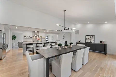 $1,578,000 | 7 Windsong Road, Ardsley, NY 10502