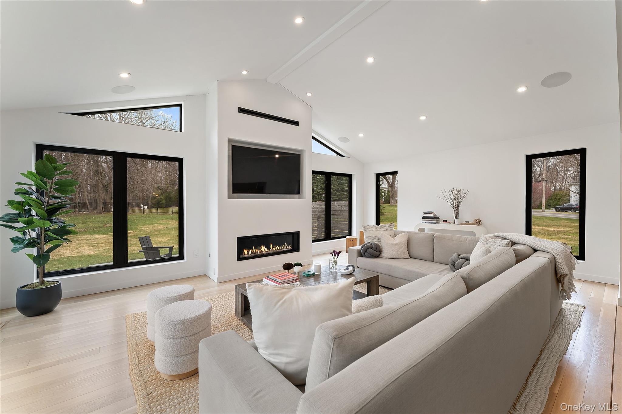 7 Windsong Road Ardsley, NY 10502 - Photo 9 of 30 Family room