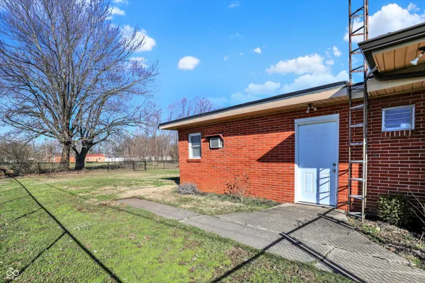$315,000 | 3811 South Main Street, New Castle, IN 47362