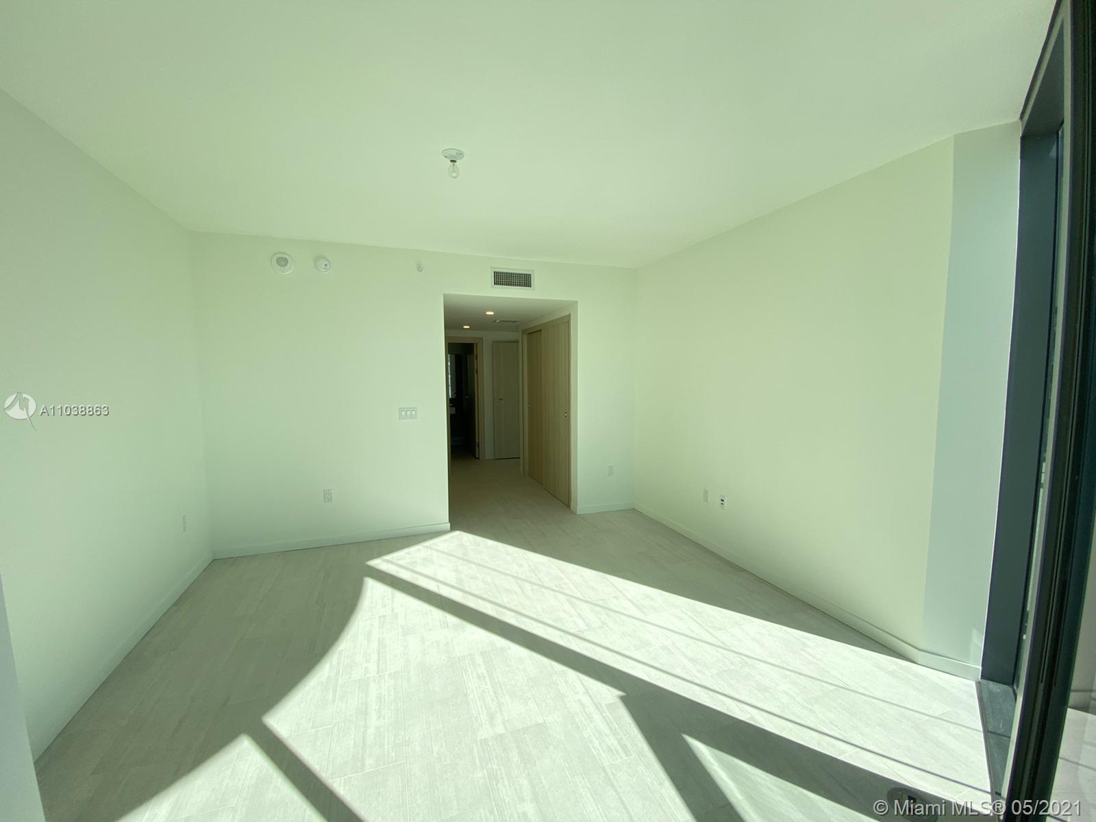 1000 Brickell Plaza, Unit 3701 Miami, FL 33131 - Photo 8 of 20