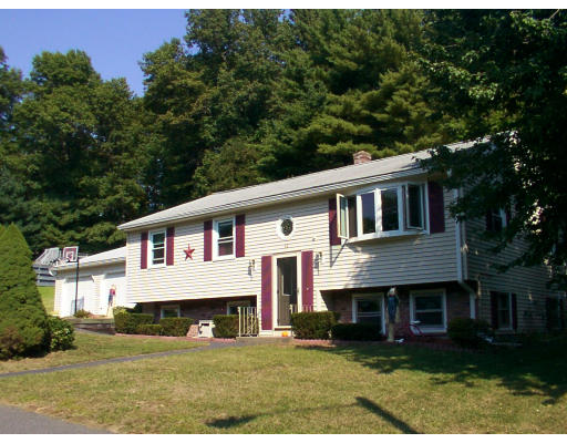 48 Old Farm Road Westfield, MA 01085 - Photo 1 of 10 Gallery Image 1