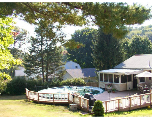 48 Old Farm Road Westfield, MA 01085 - Photo 9 of 10 Gallery Image 9