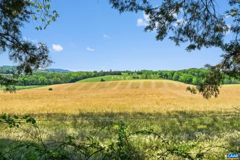 $665,000 | 4055 Romney Court, Harrisonburg, VA 22802