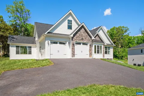 $665,000 | 4055 Romney Court, Harrisonburg, VA 22802