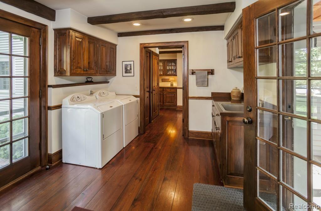 950 Lake George Road Oakland, MI 48363 - Photo 25 of 34 Gallery Image 25