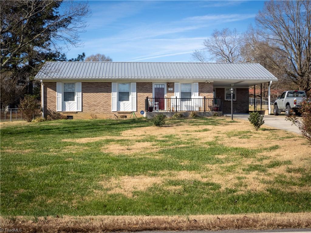 186 Roberts Road Eden, NC 27288 - Photo 1 of 19 Gallery Image 1