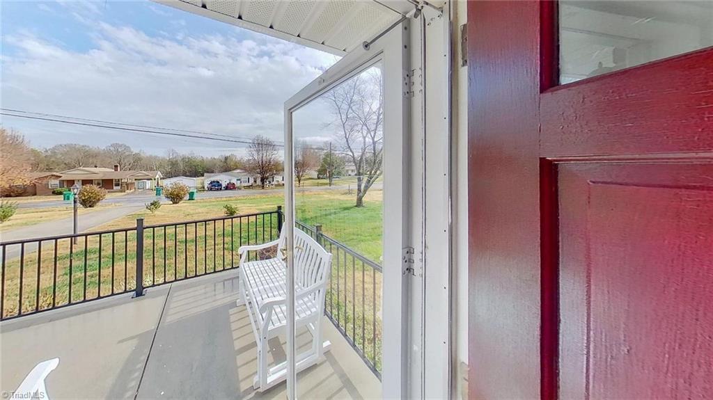 186 Roberts Road Eden, NC 27288 - Photo 4 of 19 Gallery Image 4