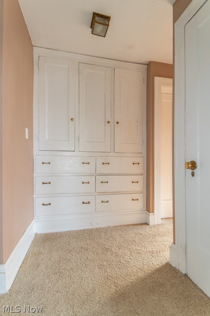 2427 South Taylor Road Cleveland, OH 44118 - Photo 16 of 35 Gallery Image 16