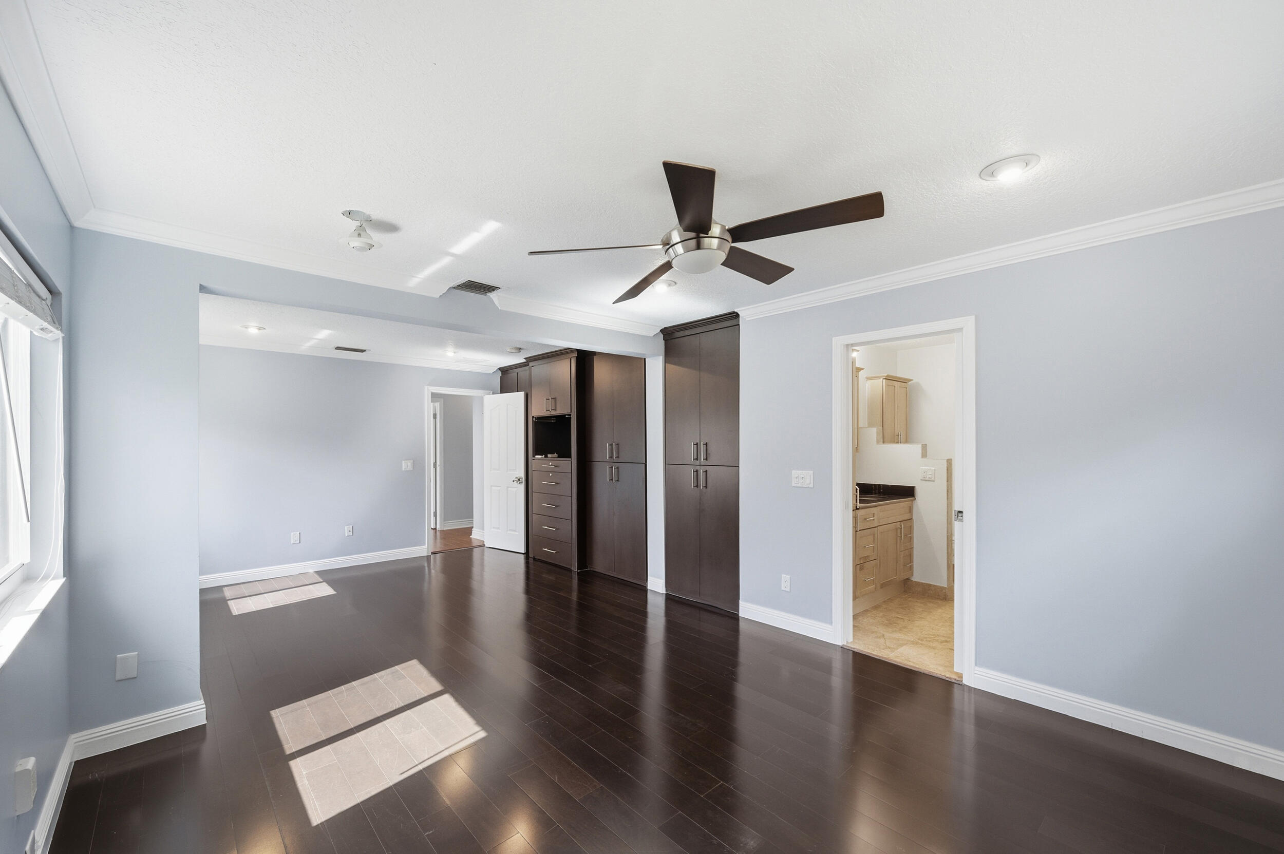 22672 Southwest 54th Avenue Boca Raton, FL 33433 - Photo 15 of 32 17__d4s8173