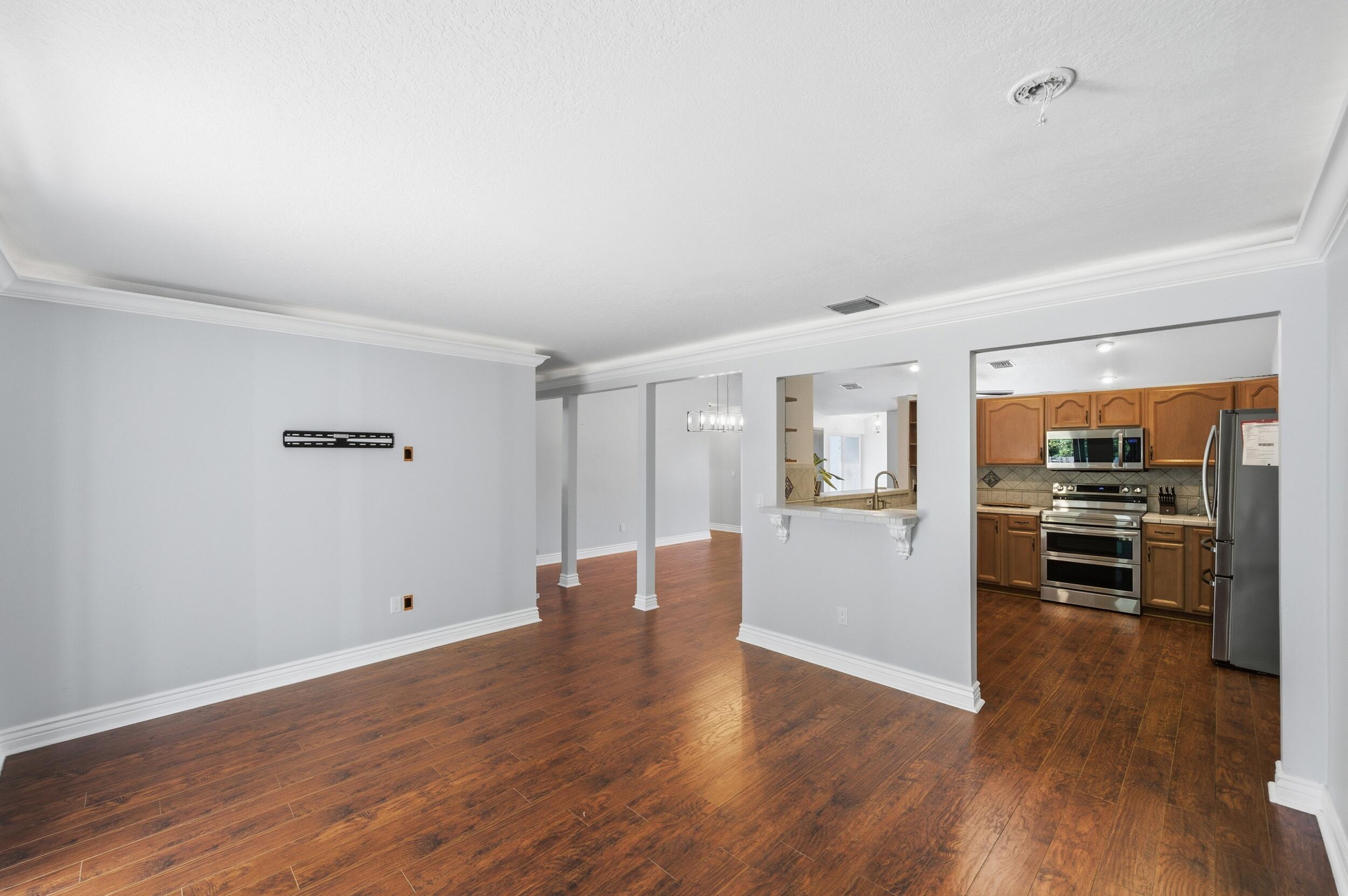 22672 Southwest 54th Avenue Boca Raton, FL 33433 - Photo 20 of 32 22__d4s8213