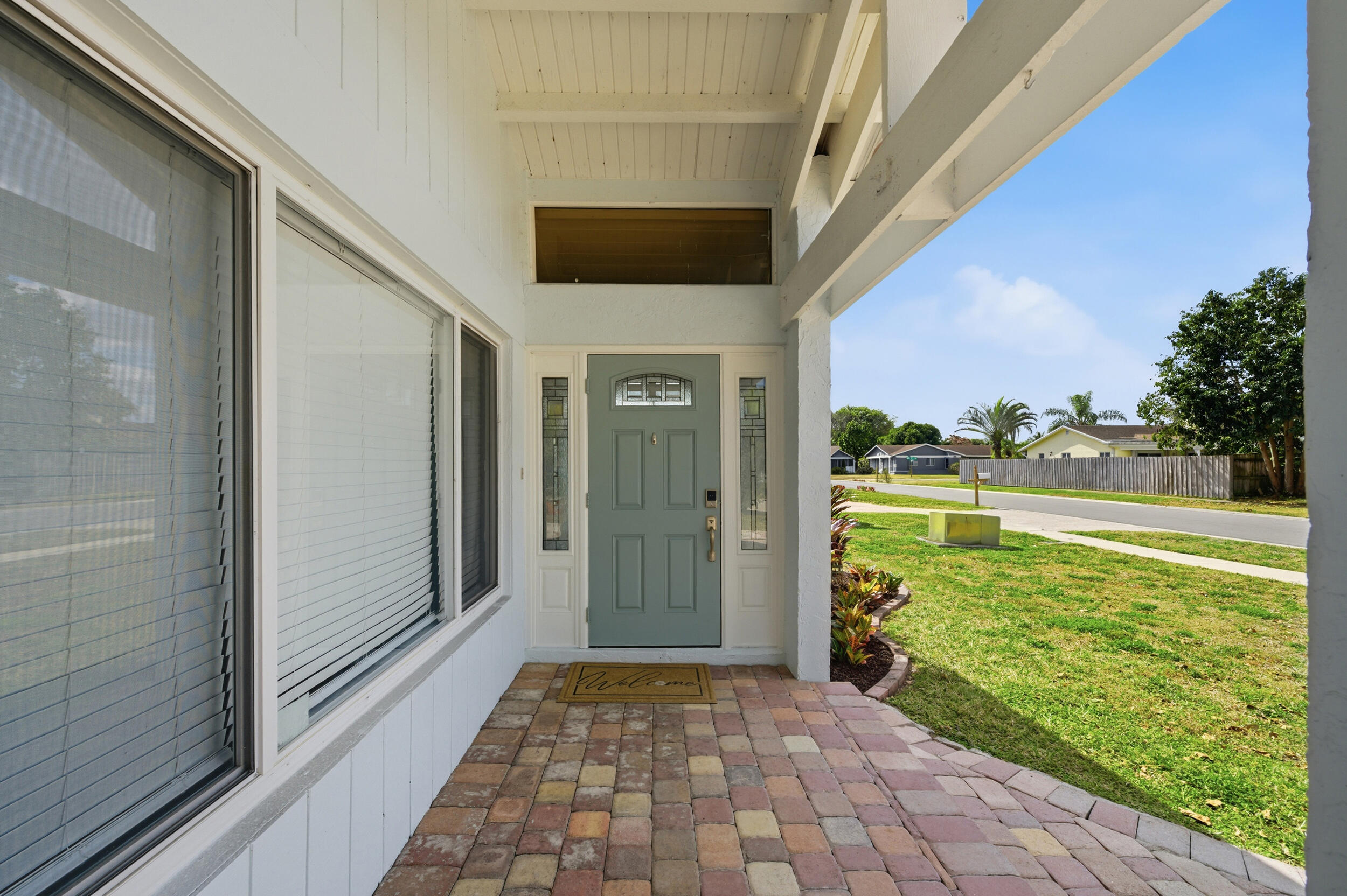 22672 Southwest 54th Avenue Boca Raton, FL 33433 - Photo 2 of 32 4__d4s8103