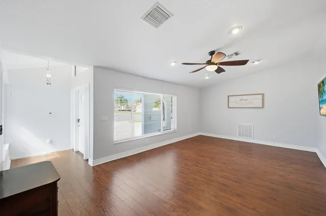 $3,300 | 22672 Southwest 54th Avenue, Boca Raton, FL 33433