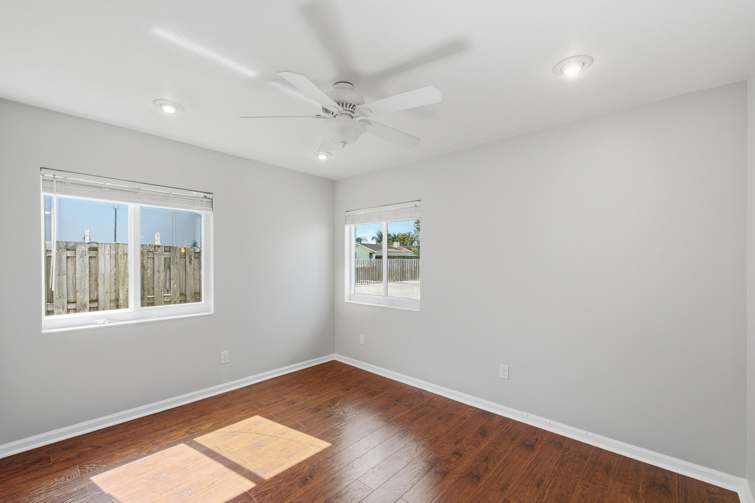 22672 Southwest 54th Avenue Boca Raton, FL 33433 - Photo 10 of 32 12__d4s8148