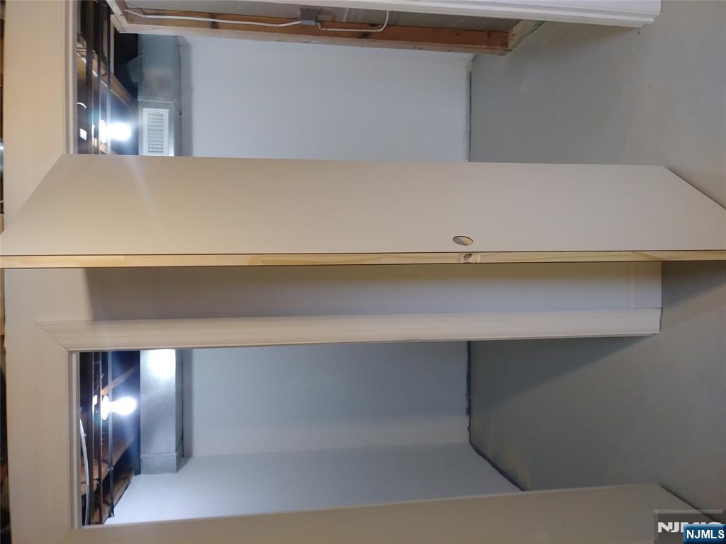 75 Colgate Avenue, Unit 2 Paramus, NJ 07652 - Photo 22 of 24 a view of an empty room