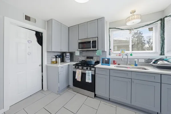$124,900 | 14409 Minerva Avenue, Dolton, IL 60419