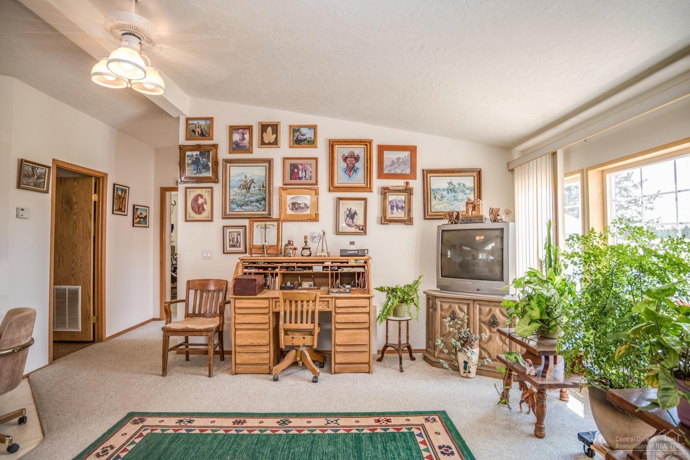 63656 Cricketwood Road Bend, OR 97701 - Photo 12 of 24 Additional Photo