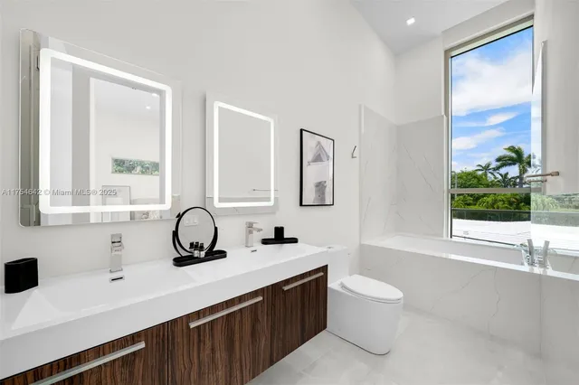 $29,500 | 1201 West 47th Street, Miami Beach, FL 33140