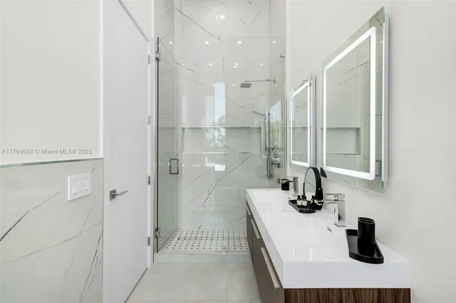 $29,500 | 1201 West 47th Street, Miami Beach, FL 33140