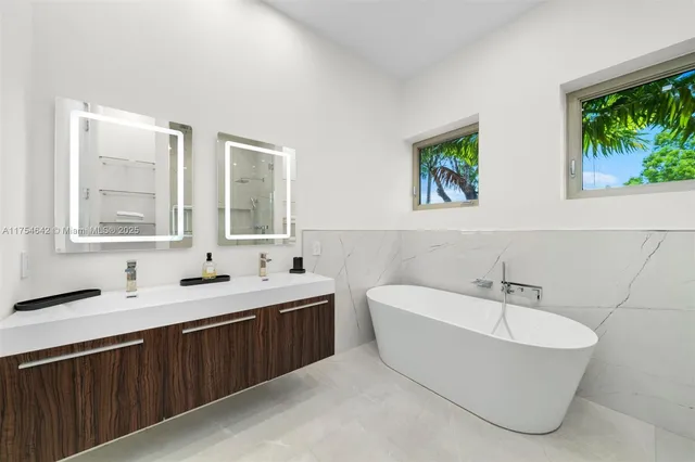 $29,500 | 1201 West 47th Street, Miami Beach, FL 33140