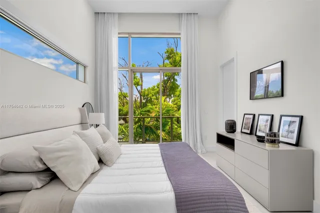 $29,500 | 1201 West 47th Street, Miami Beach, FL 33140