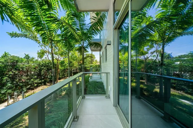 $29,500 | 1201 West 47th Street, Miami Beach, FL 33140