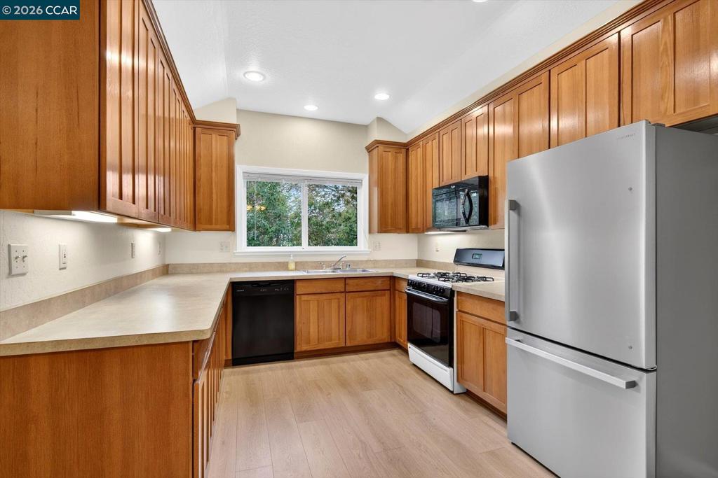 261 Castle Hill Ranch Road Walnut Creek, CA 94595 - Photo 12 of 23