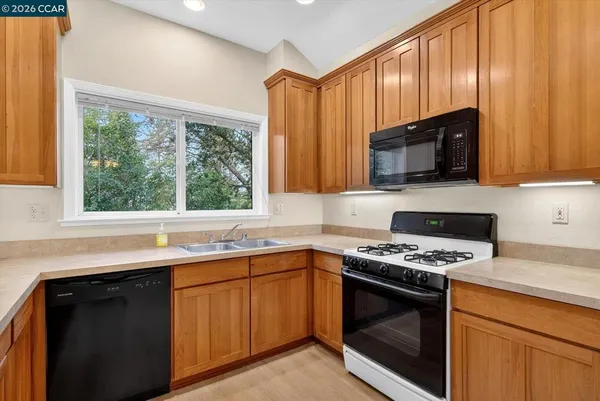 $4,000 | 261 Castle Hill Ranch Road, Walnut Creek, CA 94595