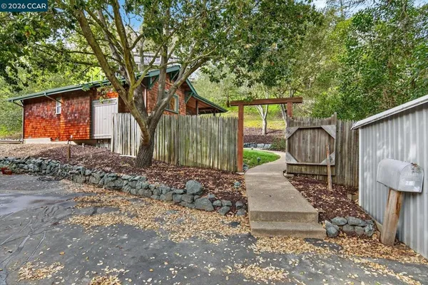 $4,000 | 261 Castle Hill Ranch Road, Walnut Creek, CA 94595