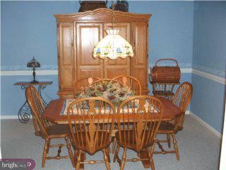 118 Boxwood Road Southampton, PA 18966 - Photo 3 of 6 Gallery Image 3