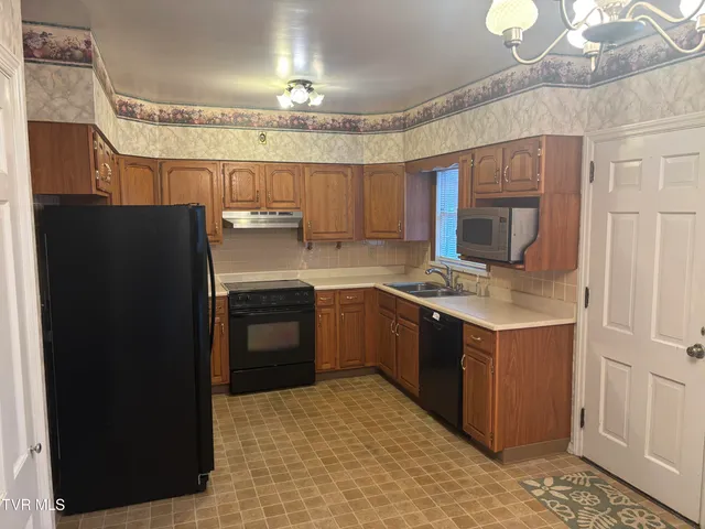 $479,900 | 902 Tusculum Boulevard, Greeneville, TN 37745