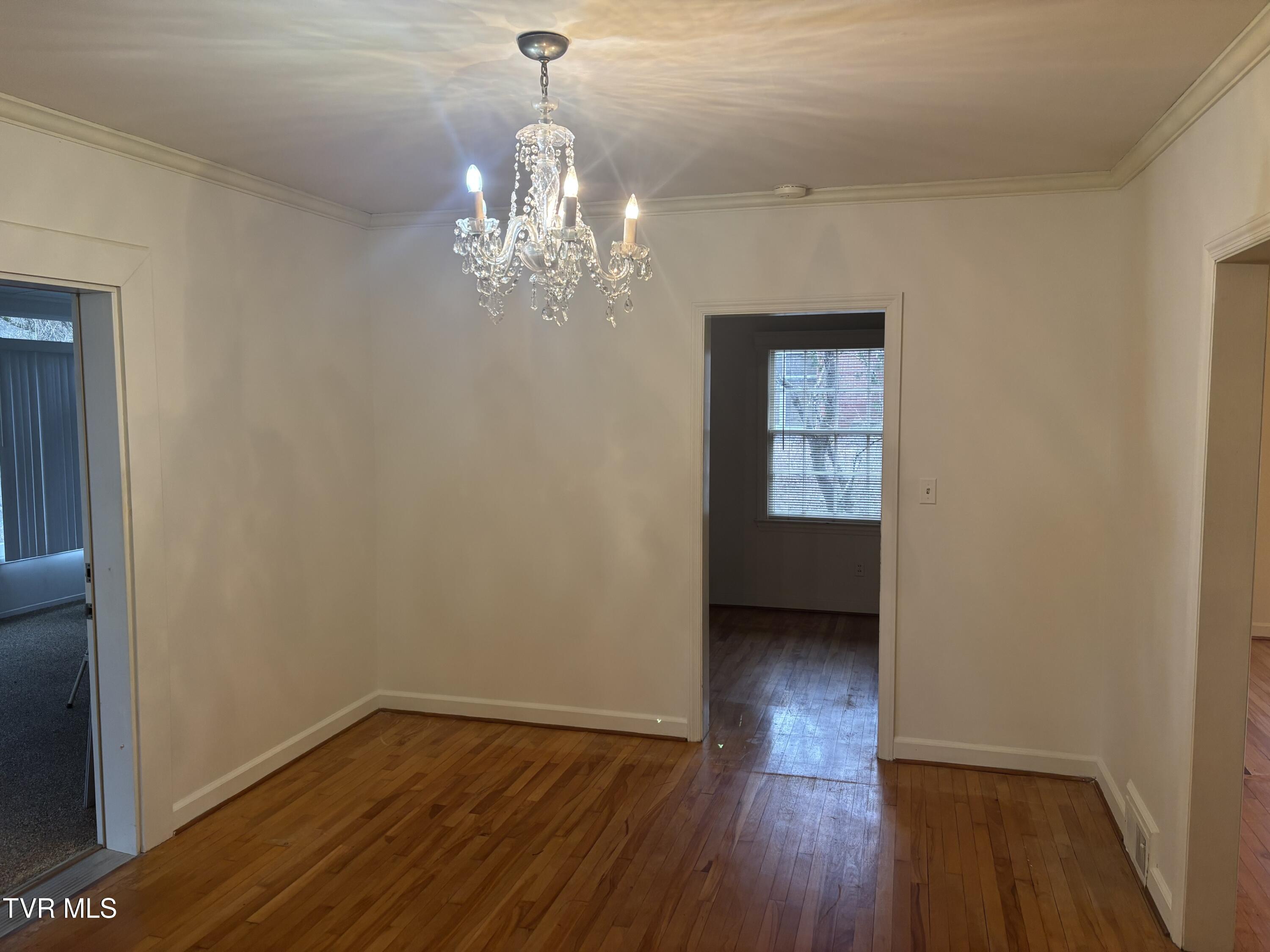 902 Tusculum Boulevard Greeneville, TN 37745 - Photo 5 of 21 IMG_3644