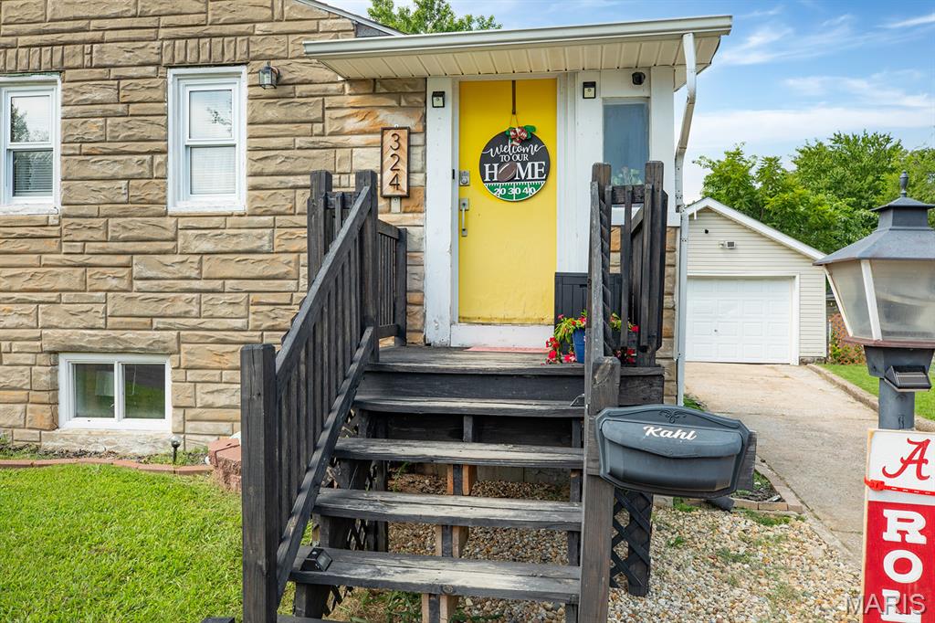 324 Rohm Place Roxana, IL 62084 - Photo 5 of 48 Gallery Image 5