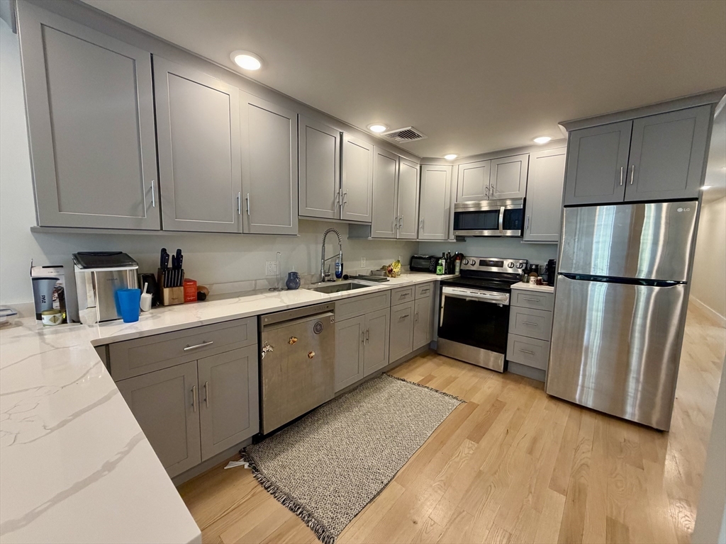 1674 Beacon Street, Unit 2 Brookline, MA 02445 - Photo 13 of 42