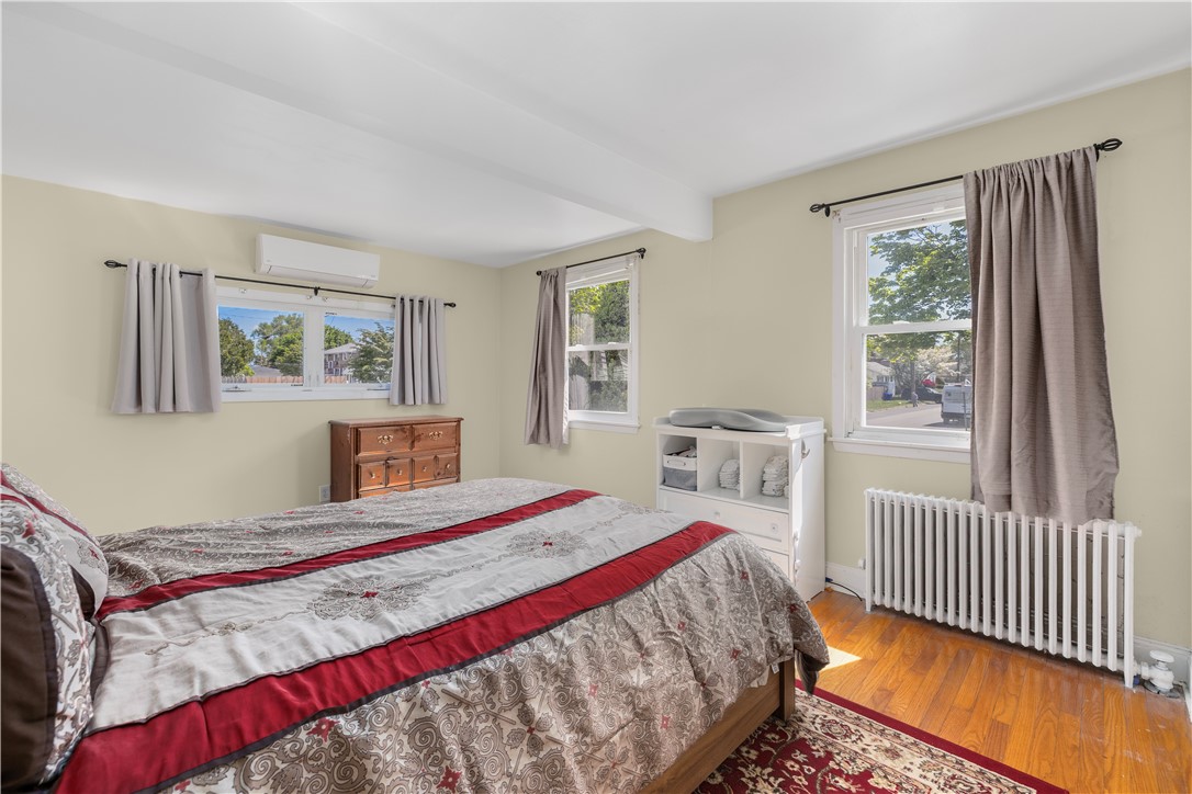 106 Martin Street Pawtucket, RI 02861 - Photo 19 of 33