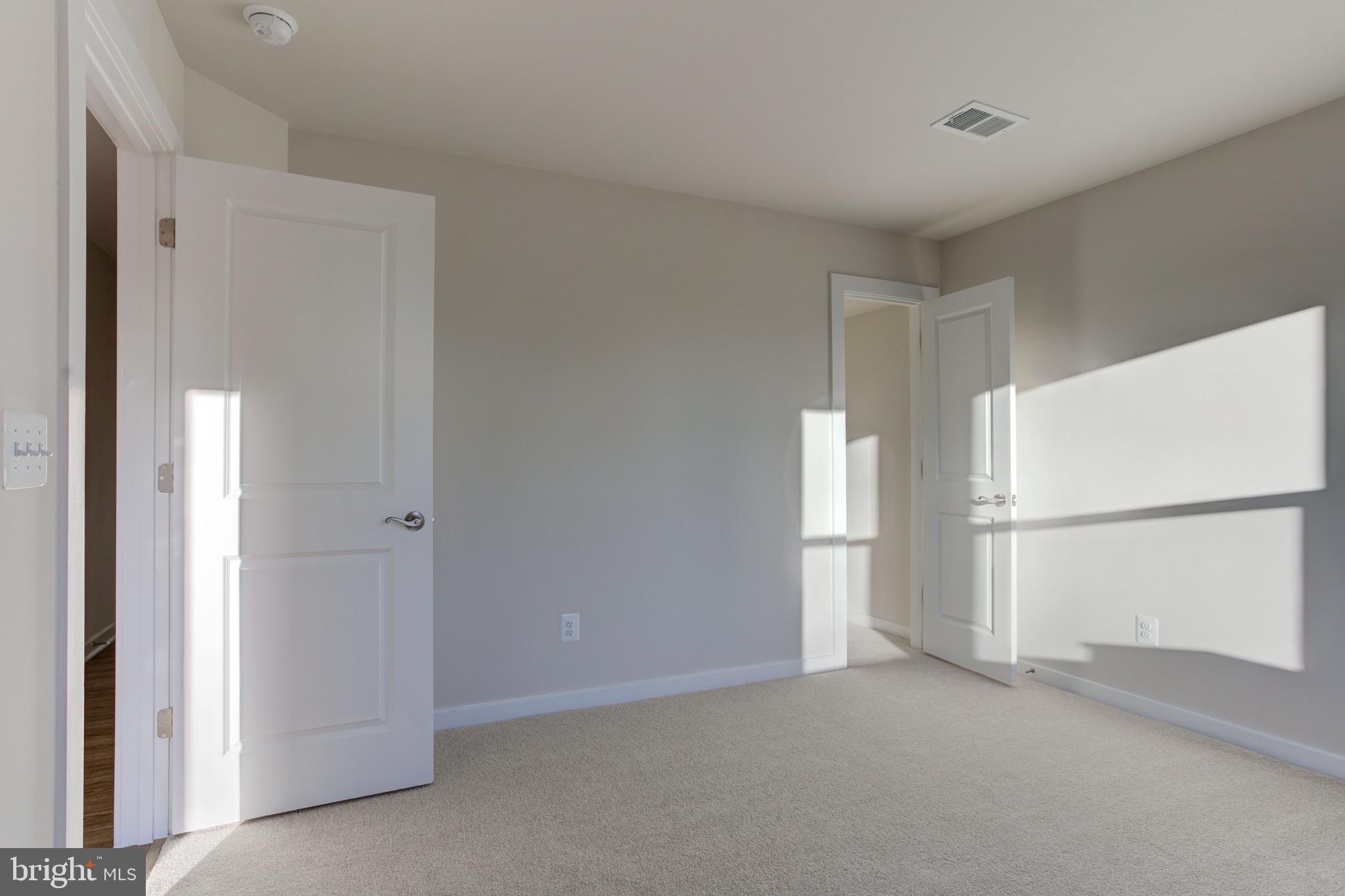 13172 Arches Road Herndon, VA 20170 - Photo 16 of 31 a view of empty room