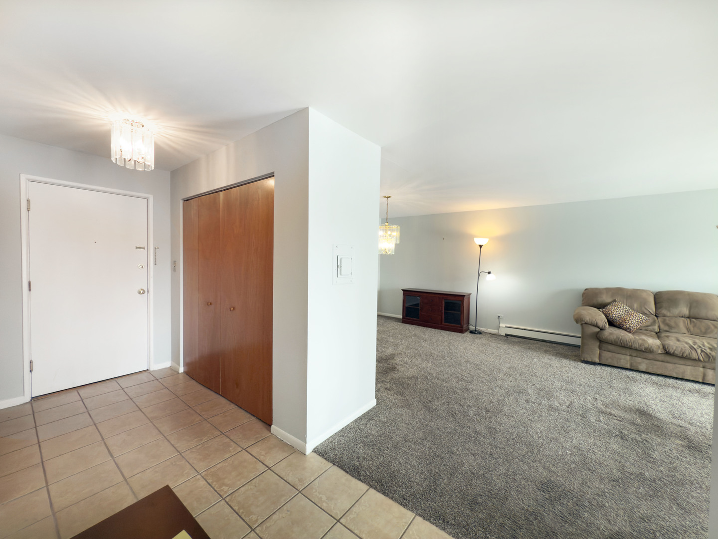 1331 South Finley Road, Unit 313 Lombard, IL 60148 - Photo 2 of 19 Gallery Image 2