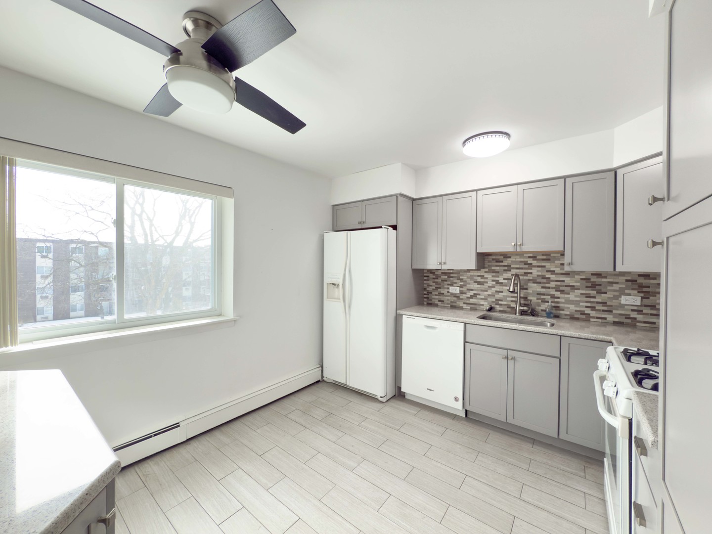 1331 South Finley Road, Unit 313 Lombard, IL 60148 - Photo 3 of 19 Gallery Image 3
