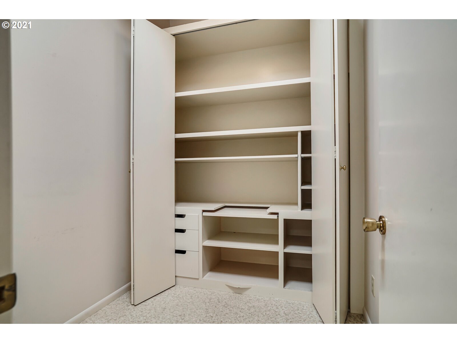 3415 Country Club Road South Salem, OR 97302 - Photo 15 of 24 Gallery Image 15