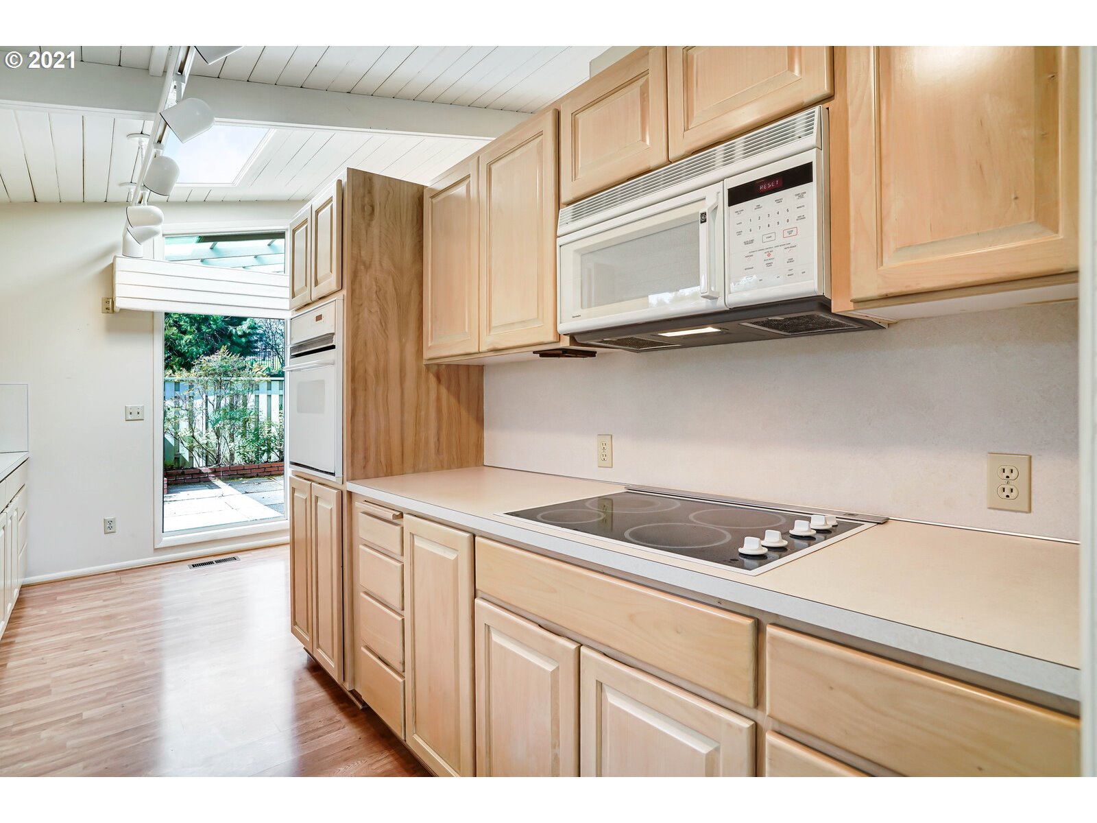 3415 Country Club Road South Salem, OR 97302 - Photo 8 of 24 Gallery Image 8