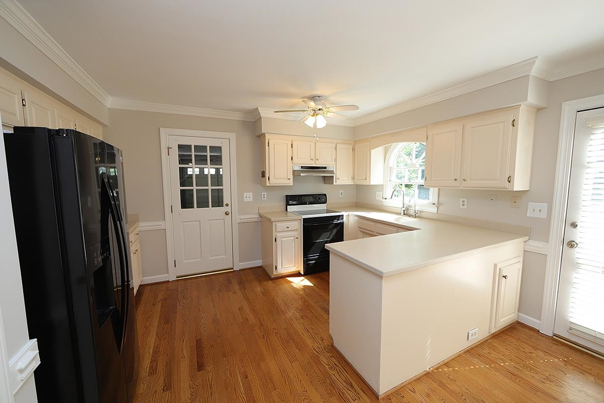 2601 Ridgewell Court Raleigh, NC 27613 - Photo 12 of 28 Photo 12