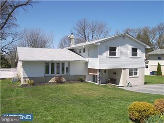 626 Cedar Grove Road Broomall, PA 19008 - Photo 1 of 11 Exterior Front