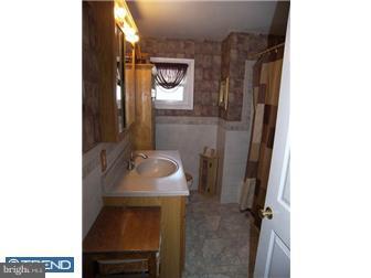 626 Cedar Grove Road Broomall, PA 19008 - Photo 11 of 11 Bathroom
