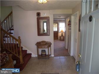 626 Cedar Grove Road Broomall, PA 19008 - Photo 5 of 11 Foyer