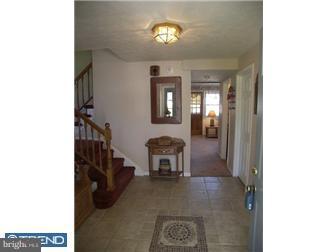 626 Cedar Grove Road Broomall, PA 19008 - Photo 6 of 11 Foyer