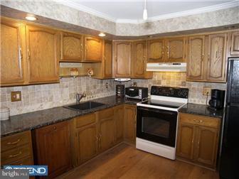 626 Cedar Grove Road Broomall, PA 19008 - Photo 9 of 11 Kitchen